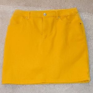 H&M mustard yellow mini skirt